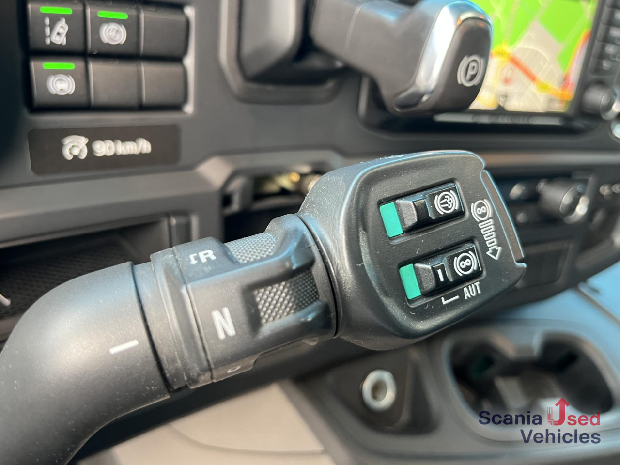 SCANIA P 320 B6x2*4NB RETARDER FULL AIR 8T 7.2x2.5x2.35M - Грузовик с закрытым кузовом: фото 5 SCANIA P 320 B6x2*4NB RETARDER FULL AIR 8T 7.2x2.5x2.35M - Грузовик с закрытым кузовом: фото 5