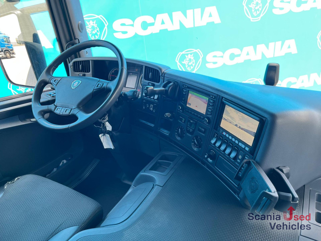 Грузовик с закрытым кузовом SCANIA P 320 DB6x2*4MNB RETARDER FULL AIR 8T TAIL LIFT 2T: фото 12