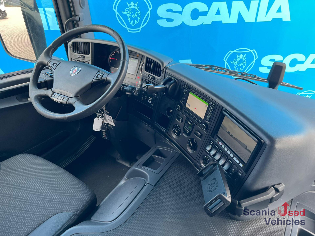 SCANIA P 410 DB6x2*4MNB RETARDER FULL AIR 8T TAIL LIFT 2T - Грузовик с закрытым кузовом: фото 5 SCANIA P 410 DB6x2*4MNB RETARDER FULL AIR 8T TAIL LIFT 2T - Грузовик с закрытым кузовом: фото 5