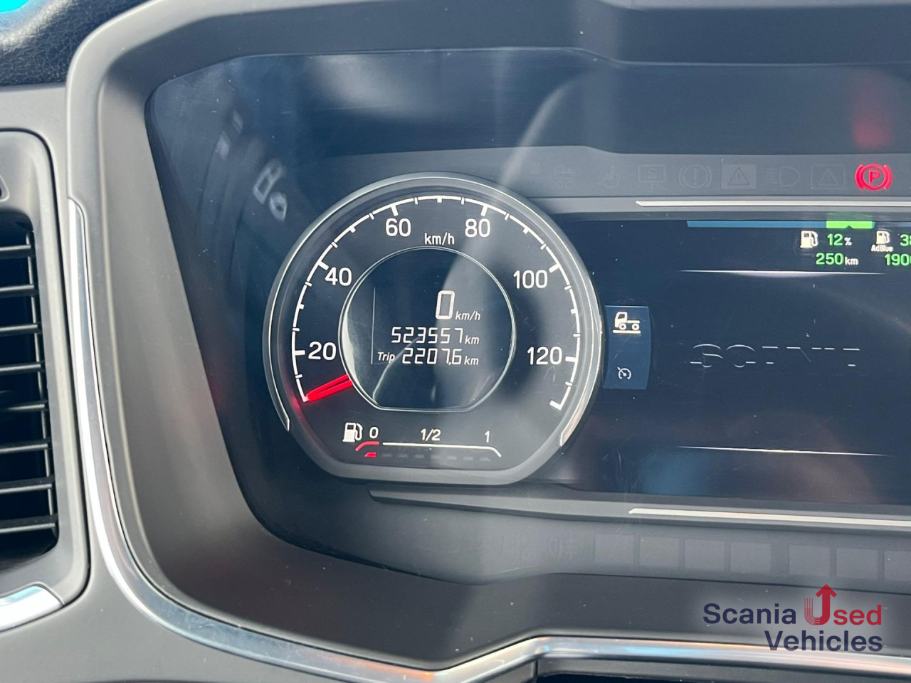 Тягач SCANIA R 410 A4x2NA RETARDER NAVI: фото 6 Тягач SCANIA R 410 A4x2NA RETARDER NAVI: фото 6