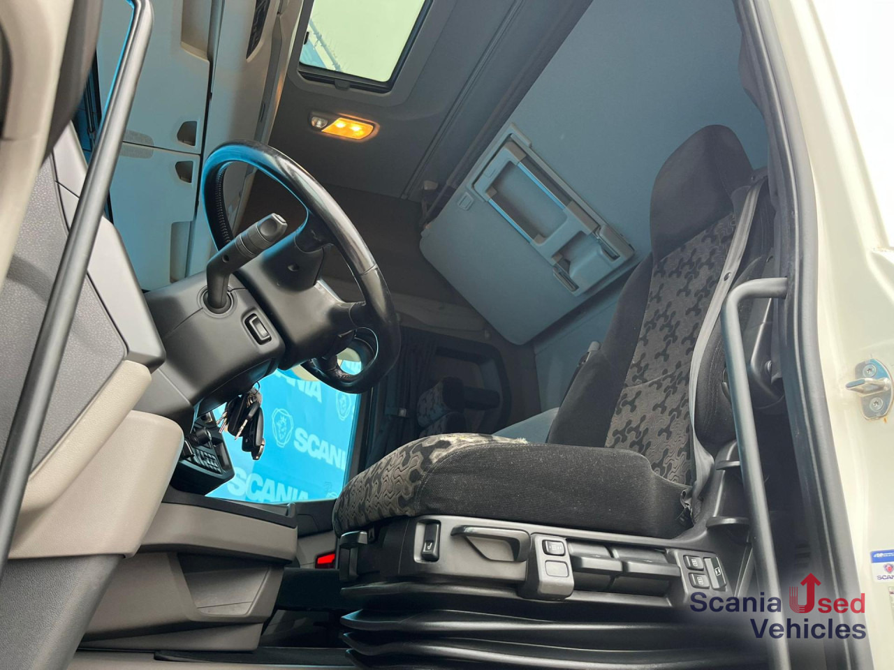 SCANIA R 450 A4x2NA RETARDER DIFF-L 8T PTO ADR-FL SMART2 - Тягач: фото 2 SCANIA R 450 A4x2NA RETARDER DIFF-L 8T PTO ADR-FL SMART2 - Тягач: фото 2