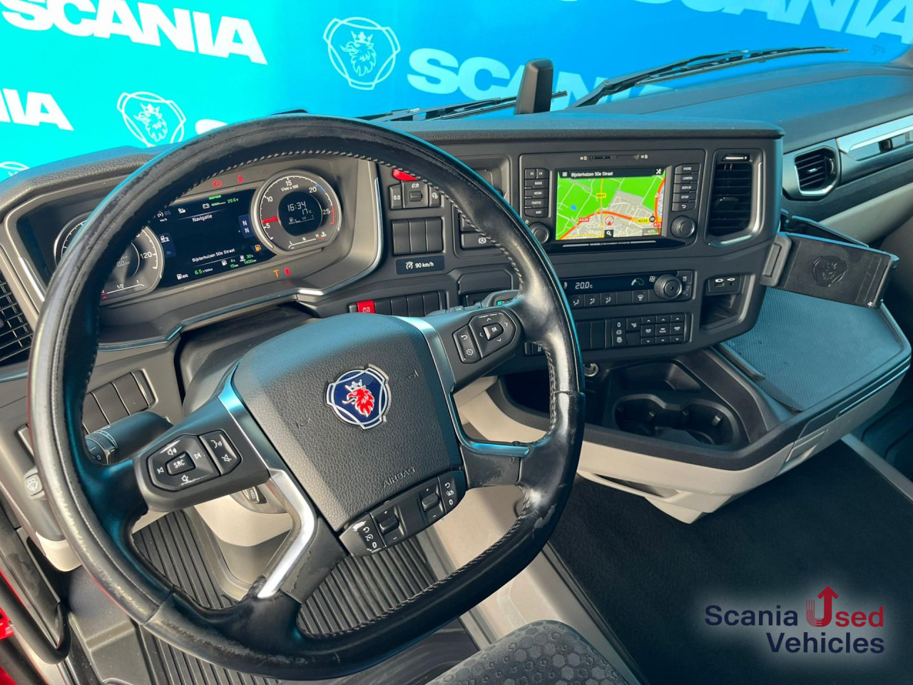 SCANIA R 450 A4x2NA RETARDER LED NAVI PTO - Тягач: фото 4 SCANIA R 450 A4x2NA RETARDER LED NAVI PTO - Тягач: фото 4