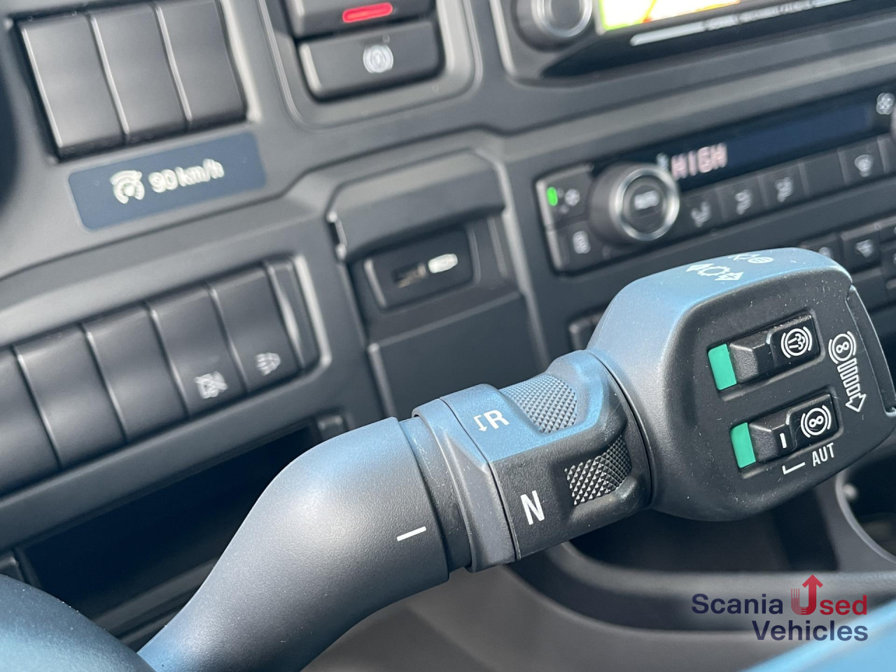 SCANIA R 450 A4x2NB DIFF-L RETARDER FULL AIR P-AIRCO ACC - Тягач: фото 3 SCANIA R 450 A4x2NB DIFF-L RETARDER FULL AIR P-AIRCO ACC - Тягач: фото 3