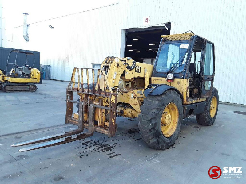 Caterpillar TH 62 - Телескопический погрузчик: фото 3 Caterpillar TH 62 - Телескопический погрузчик: фото 3