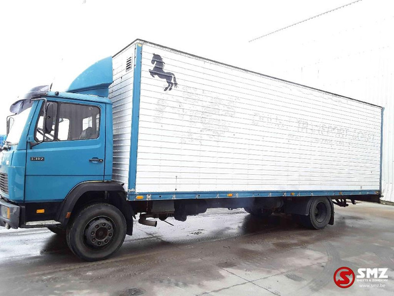 Mercedes-Benz 1317 - Грузовик для перевозки животных: фото 5 Mercedes-Benz 1317 - Грузовик для перевозки животных: фото 5