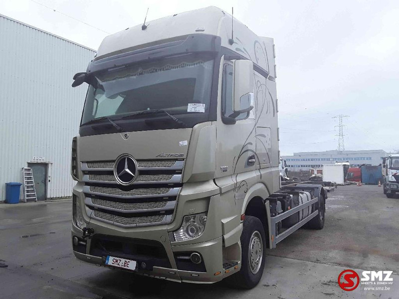 Mercedes-Benz Actros 1851 motor KO broken casse - Грузовик-контейнеровоз/ Сменный кузов: фото 3 Mercedes-Benz Actros 1851 motor KO broken casse - Грузовик-контейнеровоз/ Сменный кузов: фото 3