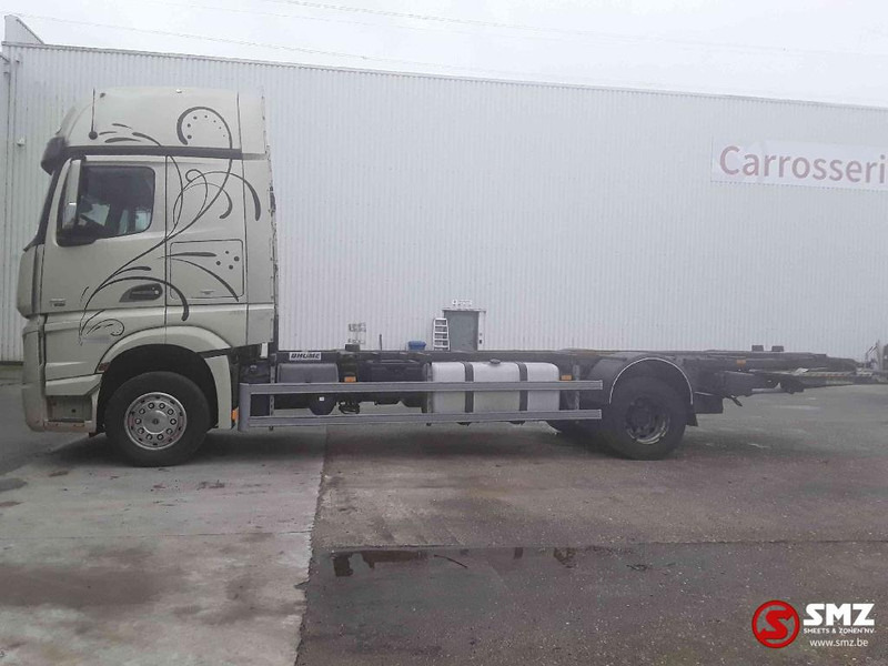 Mercedes-Benz Actros 1851 motor KO broken casse - Грузовик-контейнеровоз/ Сменный кузов: фото 5 Mercedes-Benz Actros 1851 motor KO broken casse - Грузовик-контейнеровоз/ Сменный кузов: фото 5