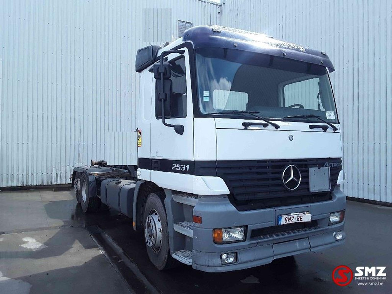 Mercedes-Benz Actros 2531 francais - Грузовик-шасси: фото 1 Mercedes-Benz Actros 2531 francais - Грузовик-шасси: фото 1