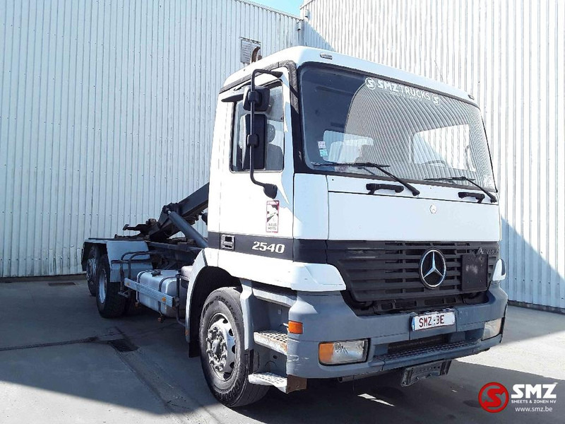 Mercedes-Benz Actros 2540 6x2 francais - Грузовик-контейнеровоз/ Сменный кузов: фото 1 Mercedes-Benz Actros 2540 6x2 francais - Грузовик-контейнеровоз/ Сменный кузов: фото 1