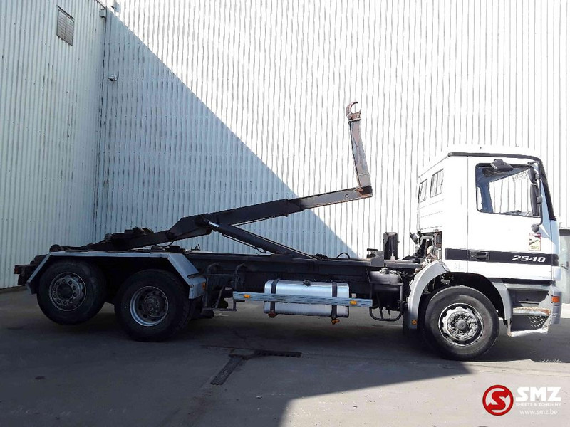 Mercedes-Benz Actros 2540 6x2 francais - Грузовик-контейнеровоз/ Сменный кузов: фото 4 Mercedes-Benz Actros 2540 6x2 francais - Грузовик-контейнеровоз/ Сменный кузов: фото 4