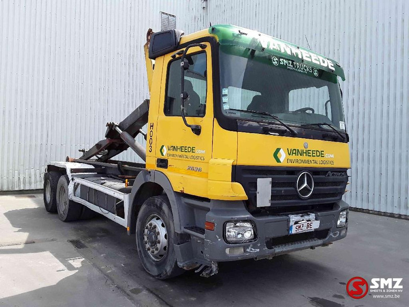Mercedes-Benz Actros 2636 6x4 lames steel 3x - Грузовик-контейнеровоз/ Сменный кузов: фото 1 Mercedes-Benz Actros 2636 6x4 lames steel 3x - Грузовик-контейнеровоз/ Сменный кузов: фото 1