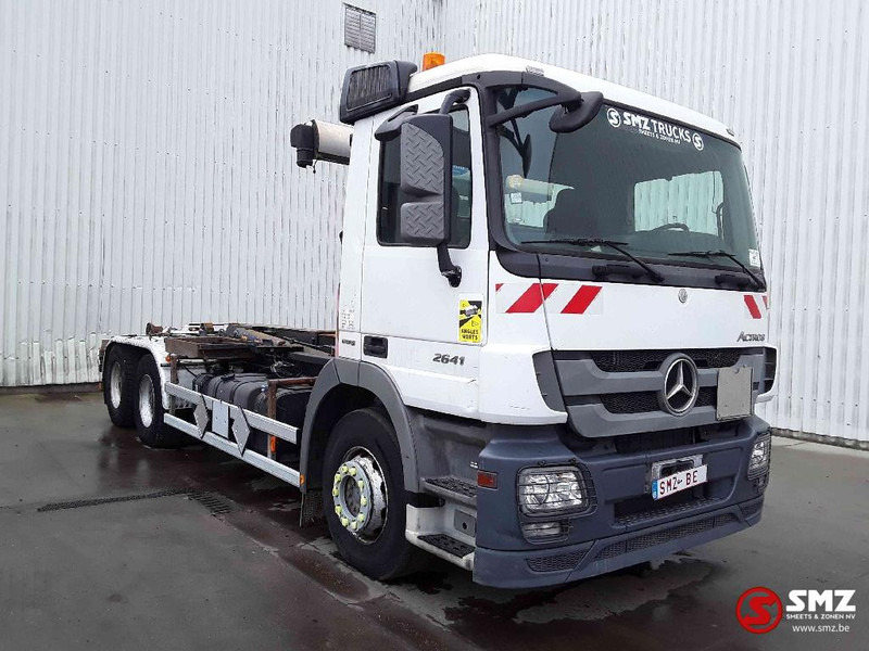Mercedes-Benz Actros 2641 6x4 - Грузовик-контейнеровоз/ Сменный кузов: фото 1 Mercedes-Benz Actros 2641 6x4 - Грузовик-контейнеровоз/ Сменный кузов: фото 1