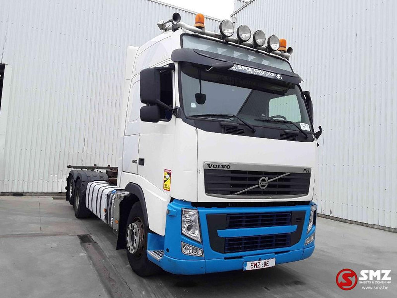 Volvo FH 420 6x2 - Грузовик-контейнеровоз/ Сменный кузов: фото 1 Volvo FH 420 6x2 - Грузовик-контейнеровоз/ Сменный кузов: фото 1