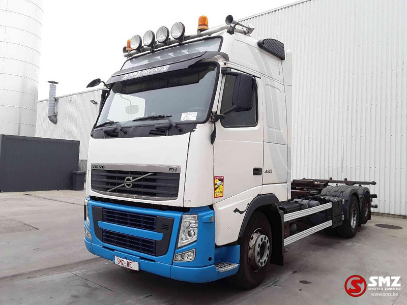 Volvo FH 420 6x2 - Грузовик-контейнеровоз/ Сменный кузов: фото 3 Volvo FH 420 6x2 - Грузовик-контейнеровоз/ Сменный кузов: фото 3