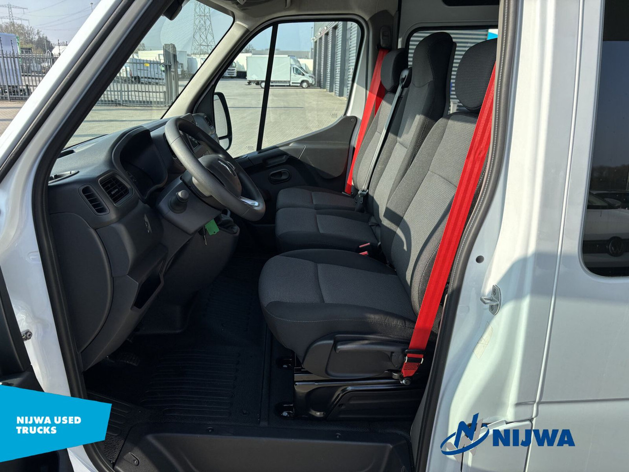 Цельнометаллический фургон, Грузопассажирский фургон Renault Master T35 150 L2H2 Dubbele Cabine Kasten: фото 7