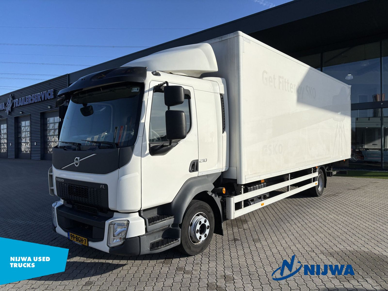 Volvo FL 210 4x2 Laadklep + Zijdeur - Грузовик с закрытым кузовом: фото 1 Volvo FL 210 4x2 Laadklep + Zijdeur - Грузовик с закрытым кузовом: фото 1