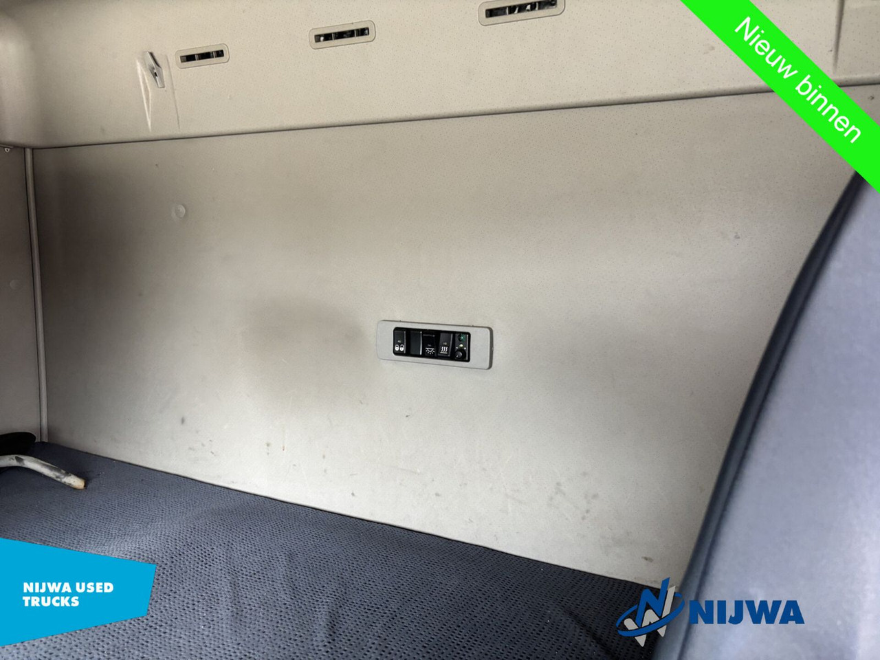 Грузовик с закрытым кузовом Volvo FM 330 4x2 I.C.M HERTOGHS Aanhangwagen: фото 9