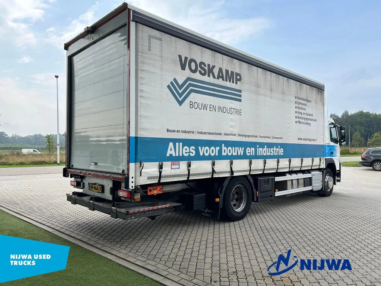 Volvo FM 330 Schuifzeil + Laadklep - Тентованный грузовик: фото 3 Volvo FM 330 Schuifzeil + Laadklep - Тентованный грузовик: фото 3