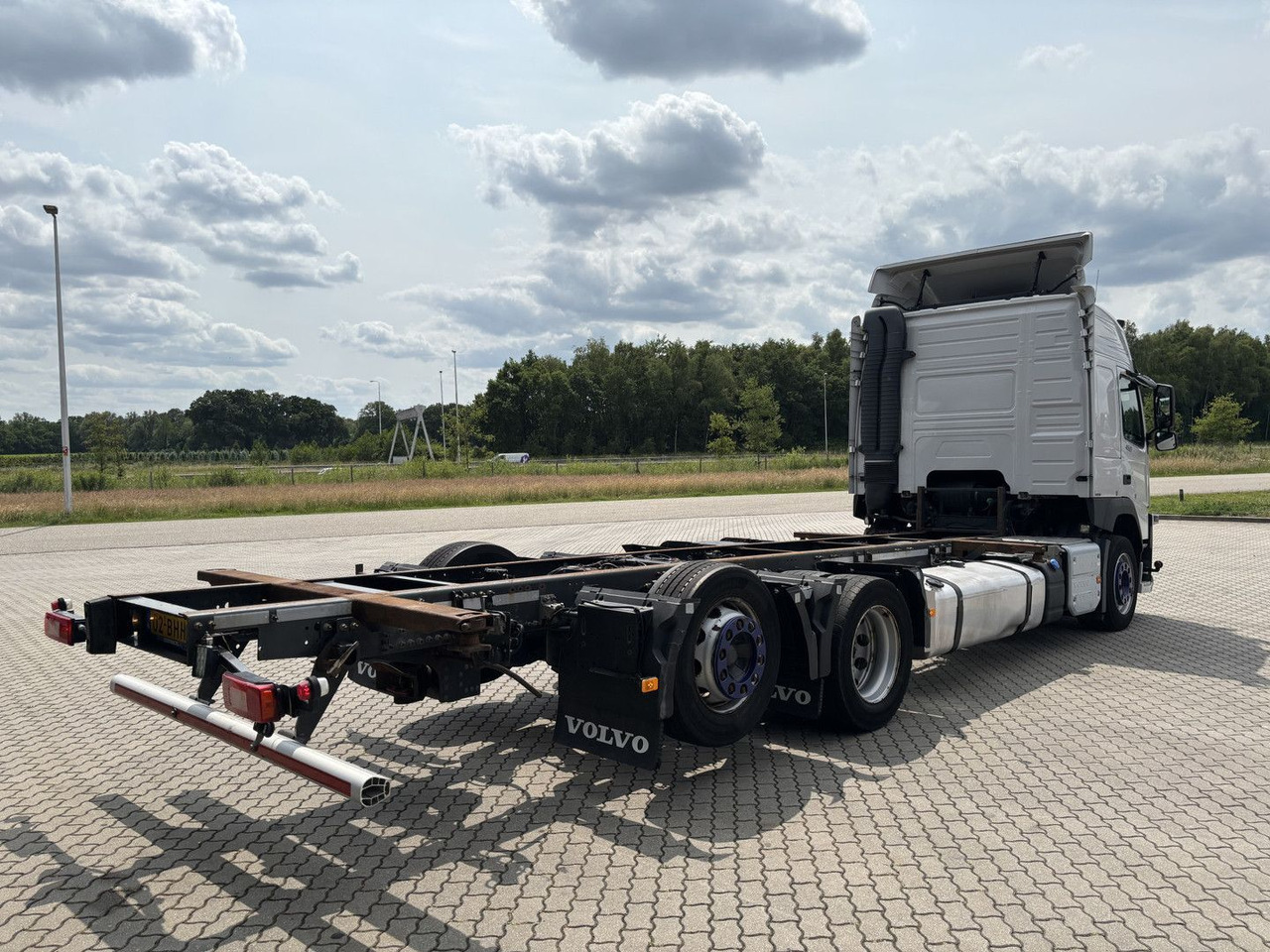Volvo FM 450 6x2 BDF + Vangmuil - Грузовик-контейнеровоз/ Сменный кузов: фото 3 Volvo FM 450 6x2 BDF + Vangmuil - Грузовик-контейнеровоз/ Сменный кузов: фото 3