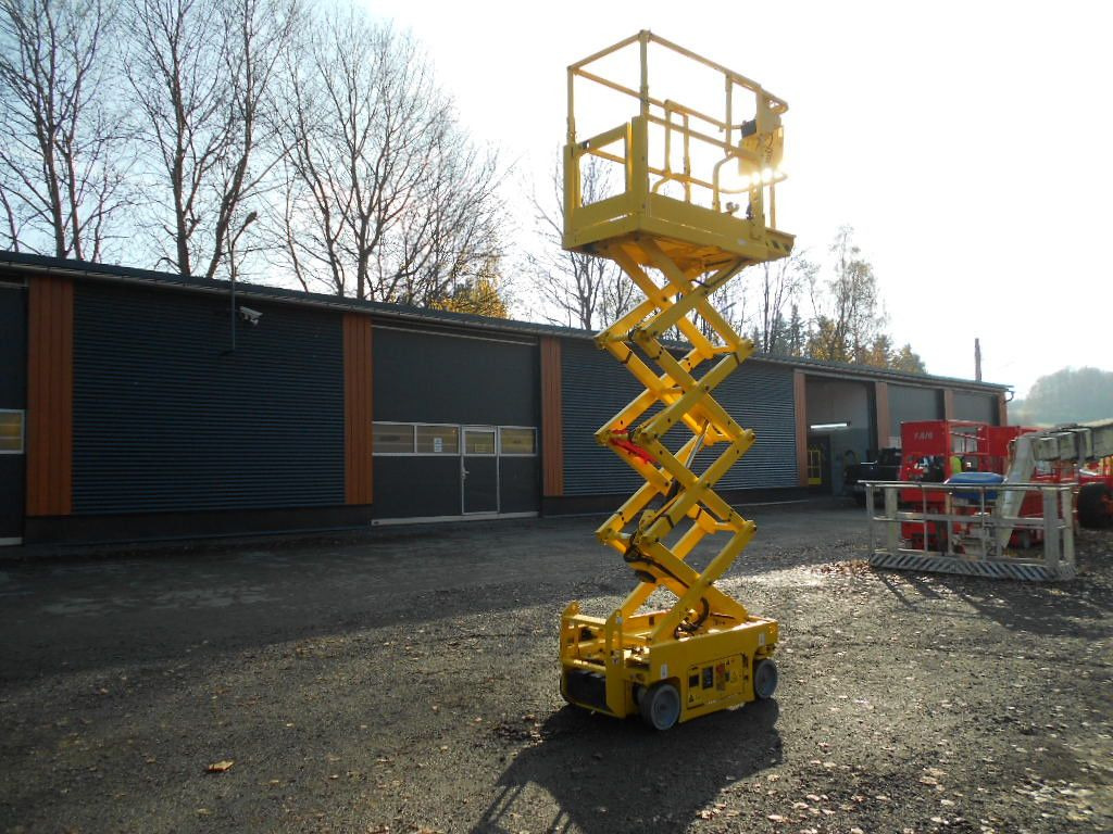 Genie GS 1330, Scherenarbeitsbühne Genie 5,9 m - Грузовик с подъемником: фото 2 Genie GS 1330, Scherenarbeitsbühne Genie 5,9 m - Грузовик с подъемником: фото 2