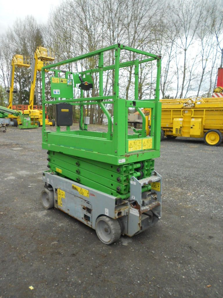 Грузовик с подъемником Genie GS 1932, Batterien 2024, Scherenbühne Genie 8 m: фото 17