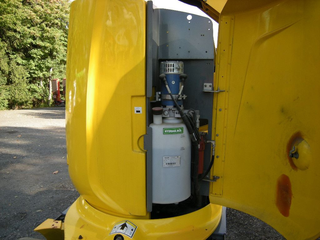 Грузовик с подъемником Haulotte HA12CJ+ , AH 12m, Korbarm drehbar: фото 14 Грузовик с подъемником Haulotte HA12CJ+ , AH 12m, Korbarm drehbar: фото 14