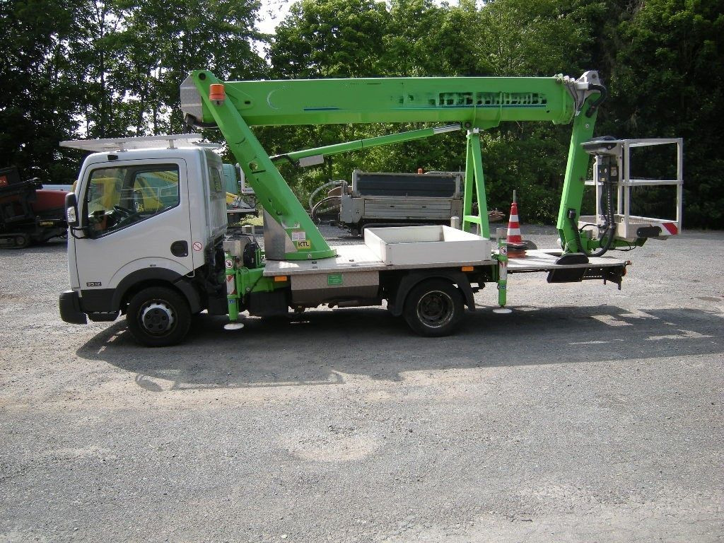 Грузовик с подъемником Nissan NT400 Cabstar mit Palfinger P210BK, 21m: фото 20
