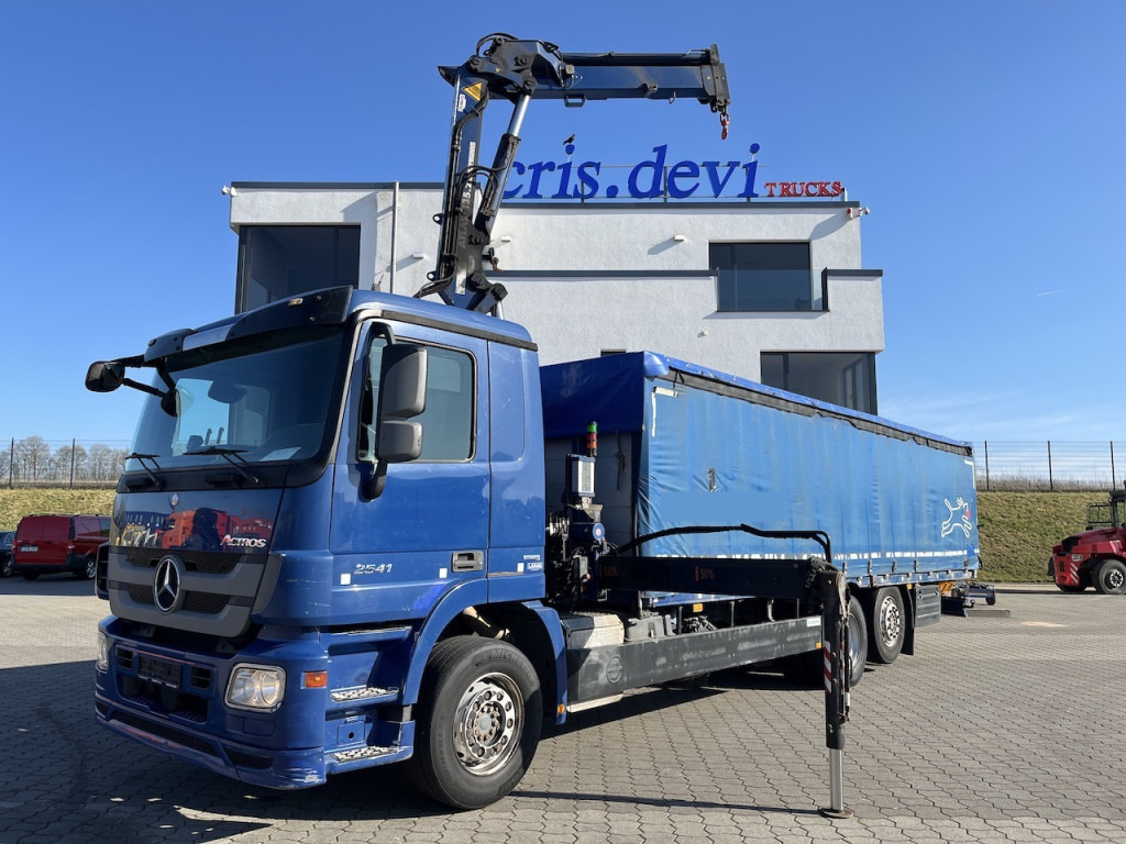Mercedes-Benz 2541 6x2 Atlas 135.2E Pritsche 8,20 m Ausziehbar - Тентованный грузовик, Автоманипулятор: фото 1 Mercedes-Benz 2541 6x2 Atlas 135.2E Pritsche 8,20 m Ausziehbar - Тентованный грузовик, Автоманипулятор: фото 1