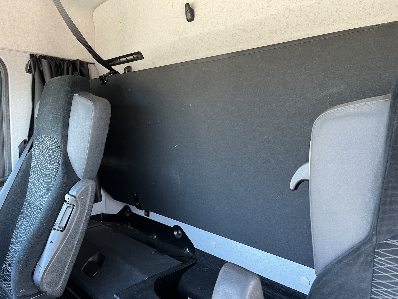 Mercedes-Benz Antos 1840 4x4 HAD LBW Kühlung Flüssigstickstoff - Грузовик с закрытым кузовом: фото 4 Mercedes-Benz Antos 1840 4x4 HAD LBW Kühlung Flüssigstickstoff - Грузовик с закрытым кузовом: фото 4