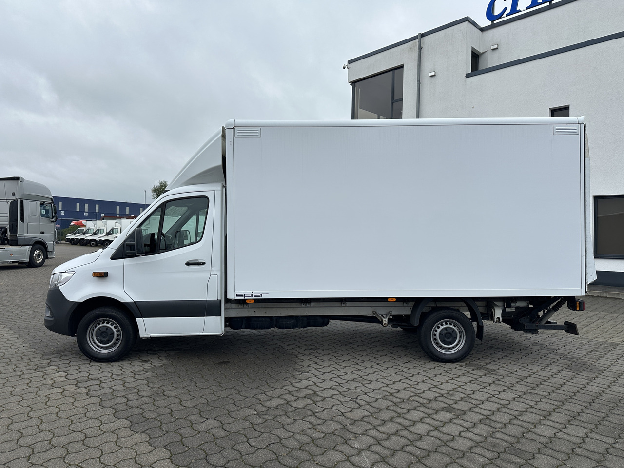 Mercedes-Benz Sprinter 319 CDI Koffer LBW RFK SH Tempomat - Фургон с закрытым кузовом: фото 5 Mercedes-Benz Sprinter 319 CDI Koffer LBW RFK SH Tempomat - Фургон с закрытым кузовом: фото 5