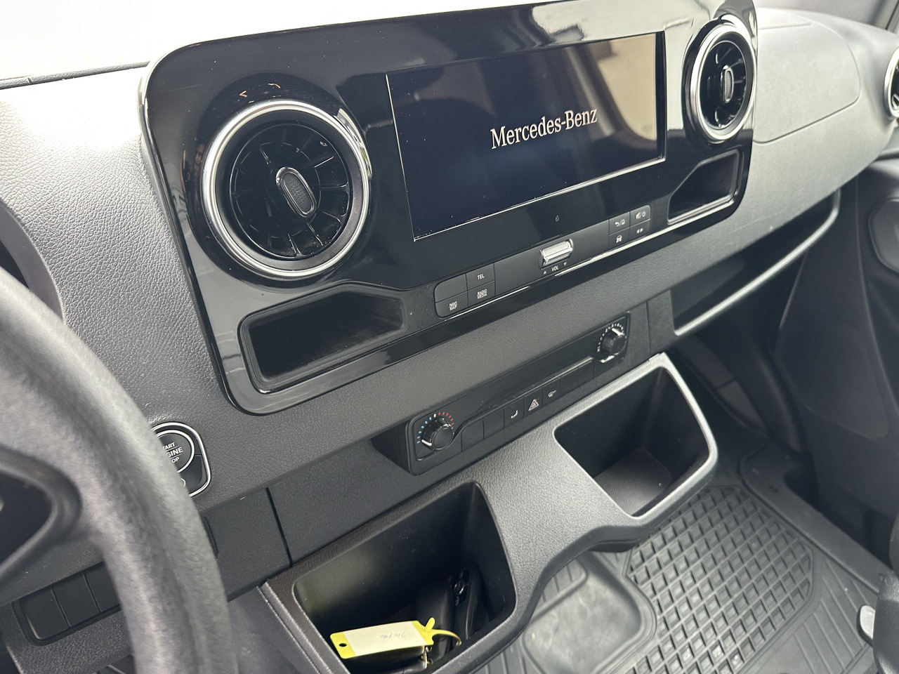 Mercedes-Benz Sprinter 319 CDI Koffer LBW RFK SH Tempomat - Фургон с закрытым кузовом: фото 2 Mercedes-Benz Sprinter 319 CDI Koffer LBW RFK SH Tempomat - Фургон с закрытым кузовом: фото 2