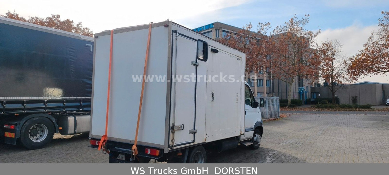 Renault Mascott Pferdeaufbau 2 Pferde - Грузовик для перевозки животных: фото 3 Renault Mascott Pferdeaufbau 2 Pferde - Грузовик для перевозки животных: фото 3