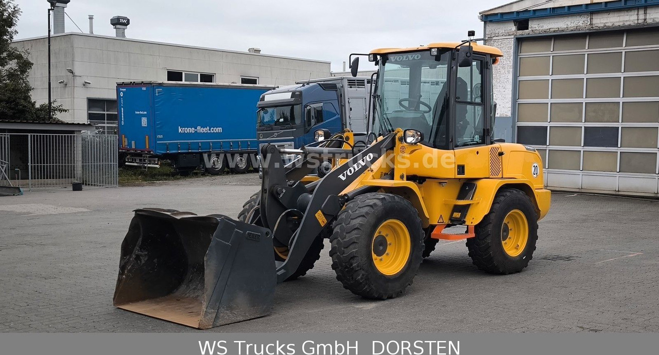 Volvo Radlader L 35 G - Колёсный погрузчик: фото 2 Volvo Radlader L 35 G - Колёсный погрузчик: фото 2