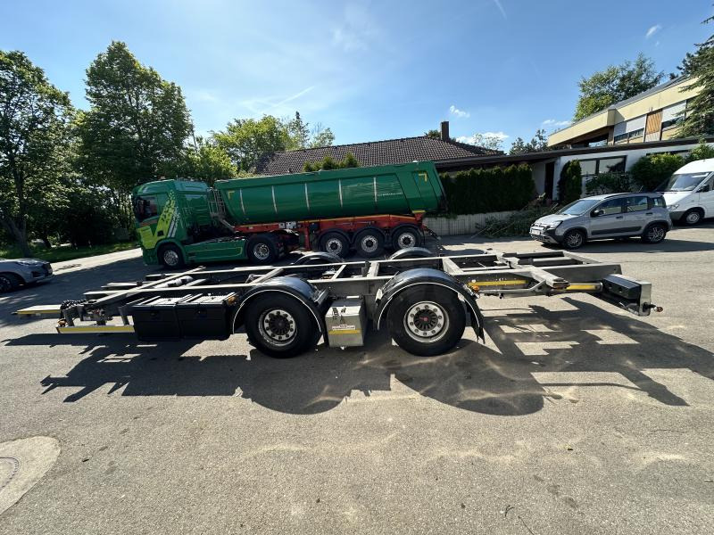 H&W 4 x Tandem Lafette MEGA verzinkt Mitnahmestapl. 7. 3 x Tandem Lafette MEGA verzinkt Mitnahmestapl. 7.82 m - Прицеп-контейнеровоз/ Сменный кузов: фото 1 H&W 4 x Tandem Lafette MEGA verzinkt Mitnahmestapl. 7. 3 x Tandem Lafette MEGA verzinkt Mitnahmestapl. 7.82 m - Прицеп-контейнеровоз/ Сменный кузов: фото 1