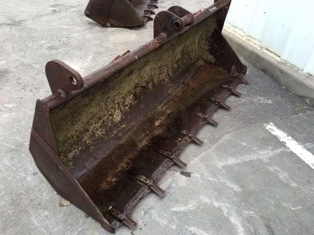 CASE 2300mm - Tractopelle - Ковш для погрузчика: фото 1 CASE 2300mm - Tractopelle - Ковш для погрузчика: фото 1