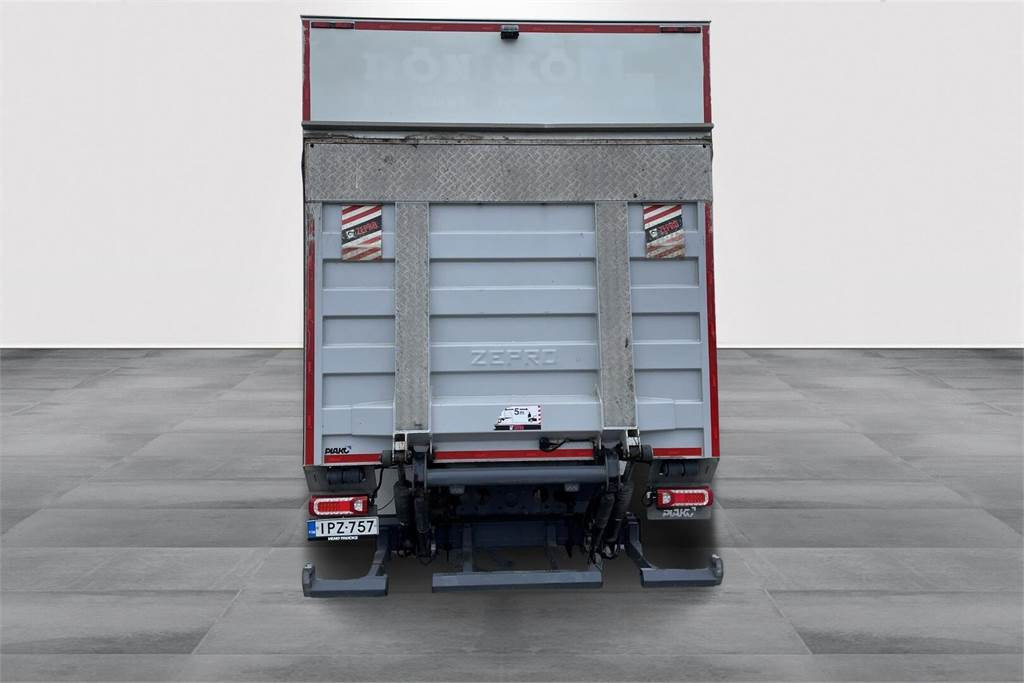 Mercedes-Benz ACTROS 1832L 4x2 8,4m Piako Umpikori - Грузовик с закрытым кузовом: фото 4 Mercedes-Benz ACTROS 1832L 4x2 8,4m Piako Umpikori - Грузовик с закрытым кузовом: фото 4