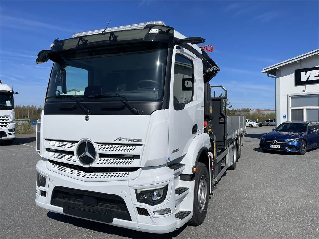 Mercedes-Benz ACTROS 2532L 6x2 - Автоманипулятор: фото 1 Mercedes-Benz ACTROS 2532L 6x2 - Автоманипулятор: фото 1