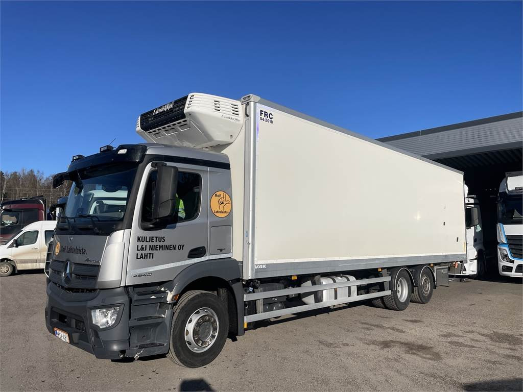 Mercedes-Benz ANTOS 2540 L/6x2 VAK FRC Umpikori - Изотермический грузовик: фото 1 Mercedes-Benz ANTOS 2540 L/6x2 VAK FRC Umpikori - Изотермический грузовик: фото 1