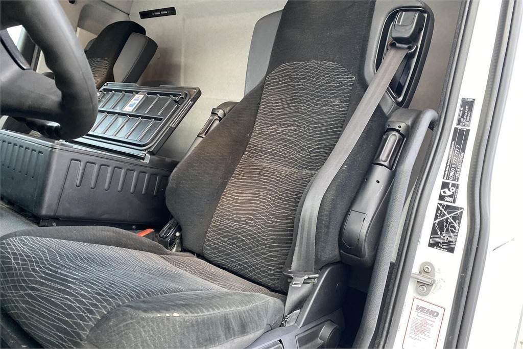 Изотермический грузовик Mercedes-Benz ANTOS 2540L/6X2 FRC 09/2025: фото 11