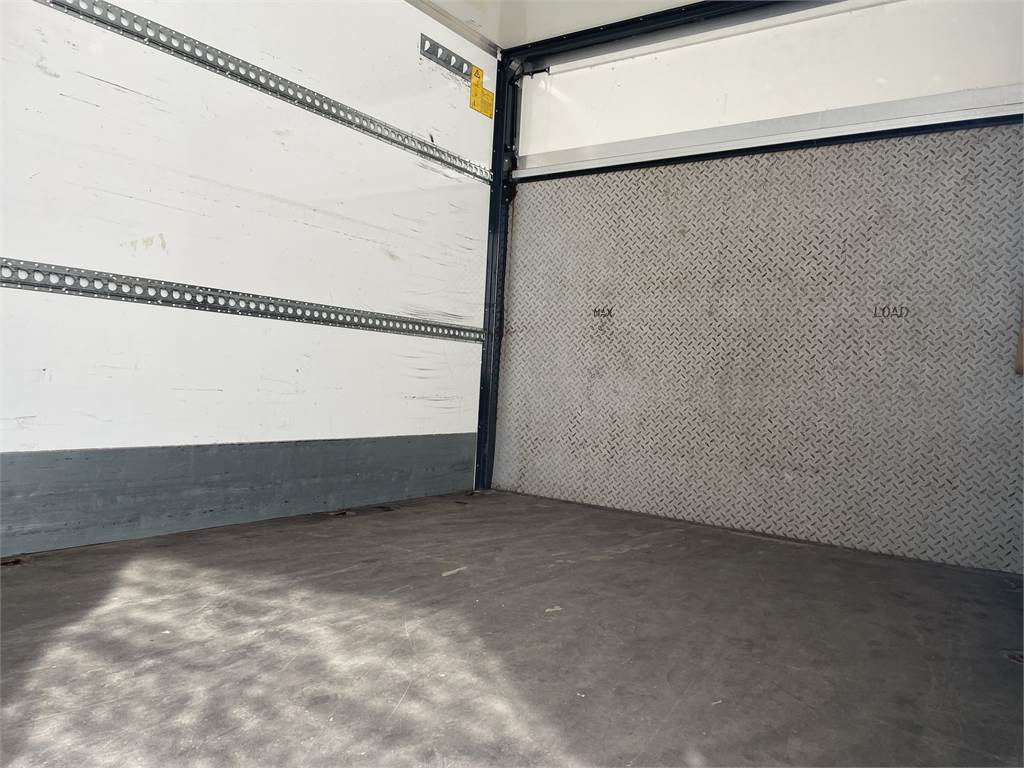 Mercedes-Benz ATEGO 1223L - Грузовик с закрытым кузовом: фото 5 Mercedes-Benz ATEGO 1223L - Грузовик с закрытым кузовом: фото 5
