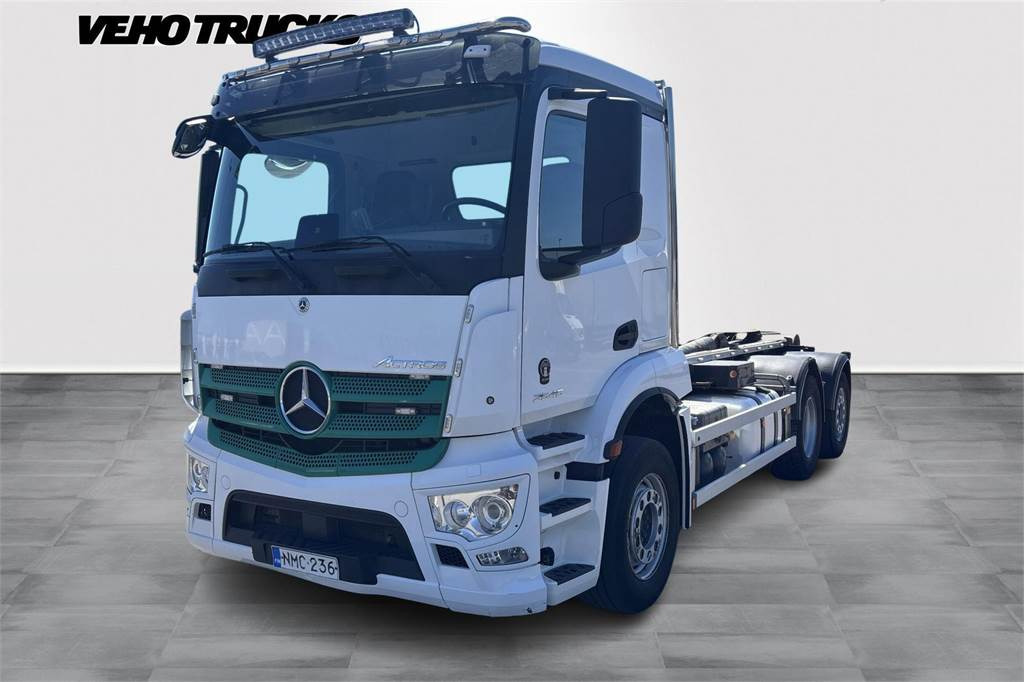 Mercedes-Benz Actros 2546 L Koukkulaite - Крюковой мультилифт: фото 1 Mercedes-Benz Actros 2546 L Koukkulaite - Крюковой мультилифт: фото 1