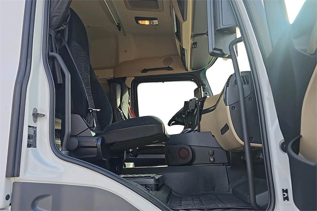 Mercedes-Benz Actros 2553L - Kokosivuaukeva - Грузовик с закрытым кузовом: фото 5 Mercedes-Benz Actros 2553L - Kokosivuaukeva - Грузовик с закрытым кузовом: фото 5