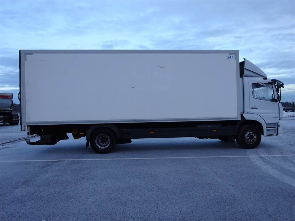 Mercedes-Benz Atego 1524L KSA-kori + PL - Грузовик с закрытым кузовом: фото 4 Mercedes-Benz Atego 1524L KSA-kori + PL - Грузовик с закрытым кузовом: фото 4