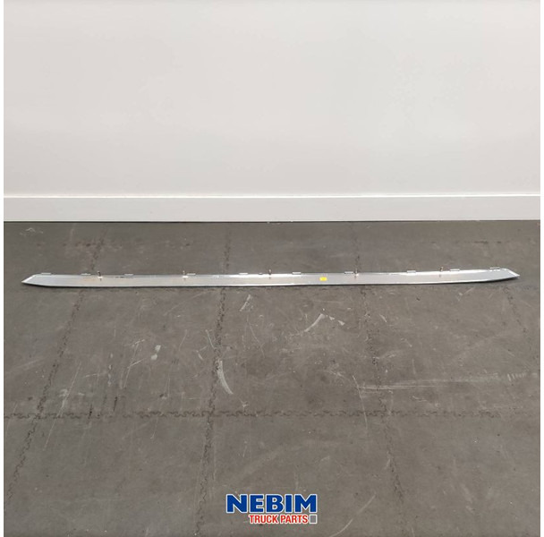 Volvo Volvo - 82248327 - Sierstrip chroom onderste - Запчасти для Грузовиков: фото 2 Volvo Volvo - 82248327 - Sierstrip chroom onderste - Запчасти для Грузовиков: фото 2