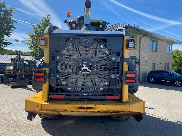 John Deere 744 P MIETE / RENTAL (12002125) - Колёсный погрузчик: фото 4 John Deere 744 P MIETE / RENTAL (12002125) - Колёсный погрузчик: фото 4