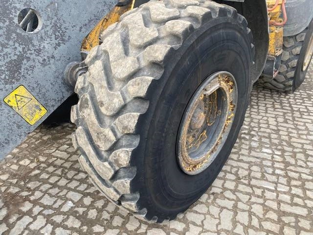 Колёсный погрузчик Volvo L 120 H LongBoom (12005613): фото 19 Колёсный погрузчик Volvo L 120 H LongBoom (12005613): фото 19