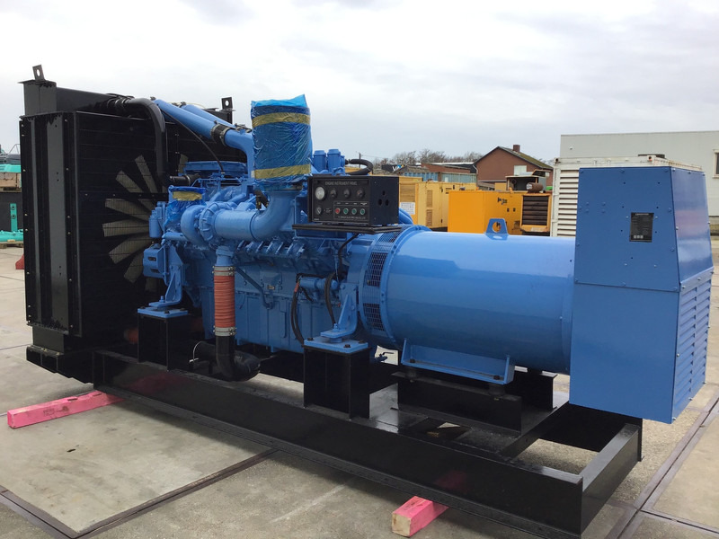 MTU 16V2000 GENERATOR 787KVA USED - Электрогенератор: фото 3 MTU 16V2000 GENERATOR 787KVA USED - Электрогенератор: фото 3