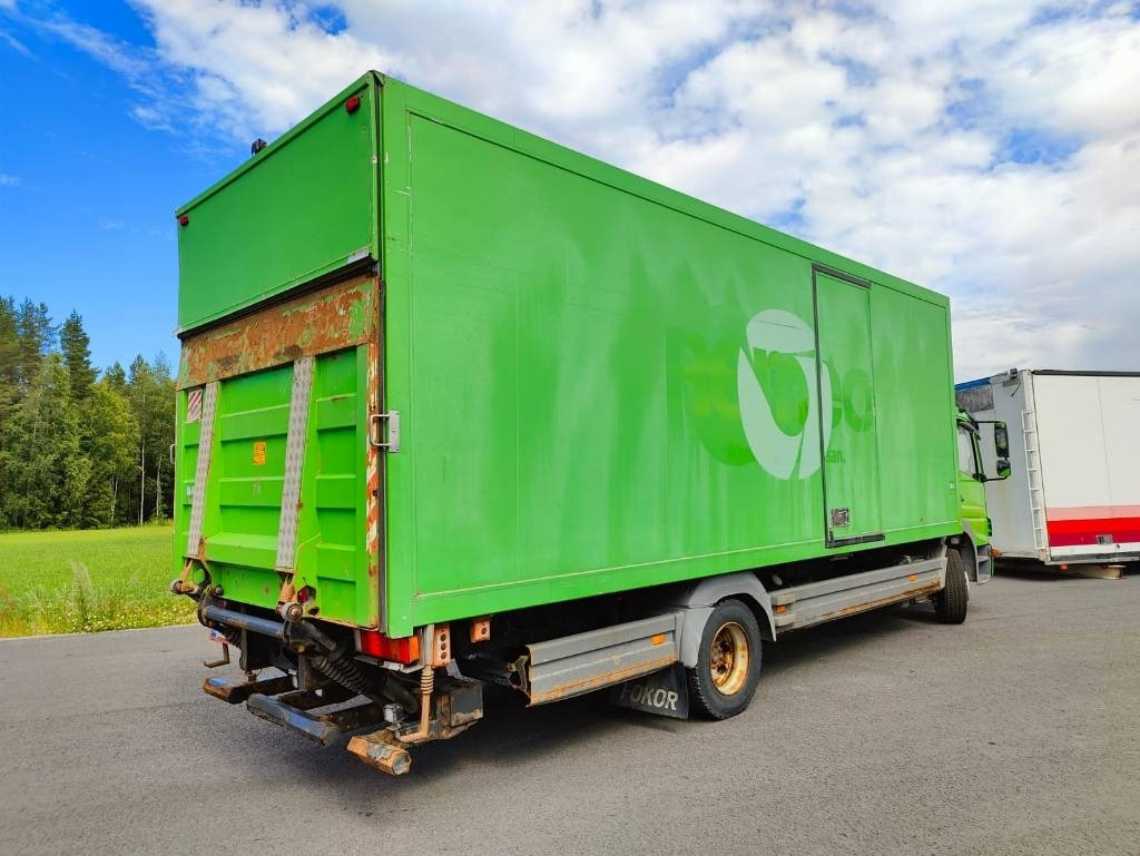 Mercedes-Benz Atego 1224 - Грузовик с закрытым кузовом: фото 4 Mercedes-Benz Atego 1224 - Грузовик с закрытым кузовом: фото 4