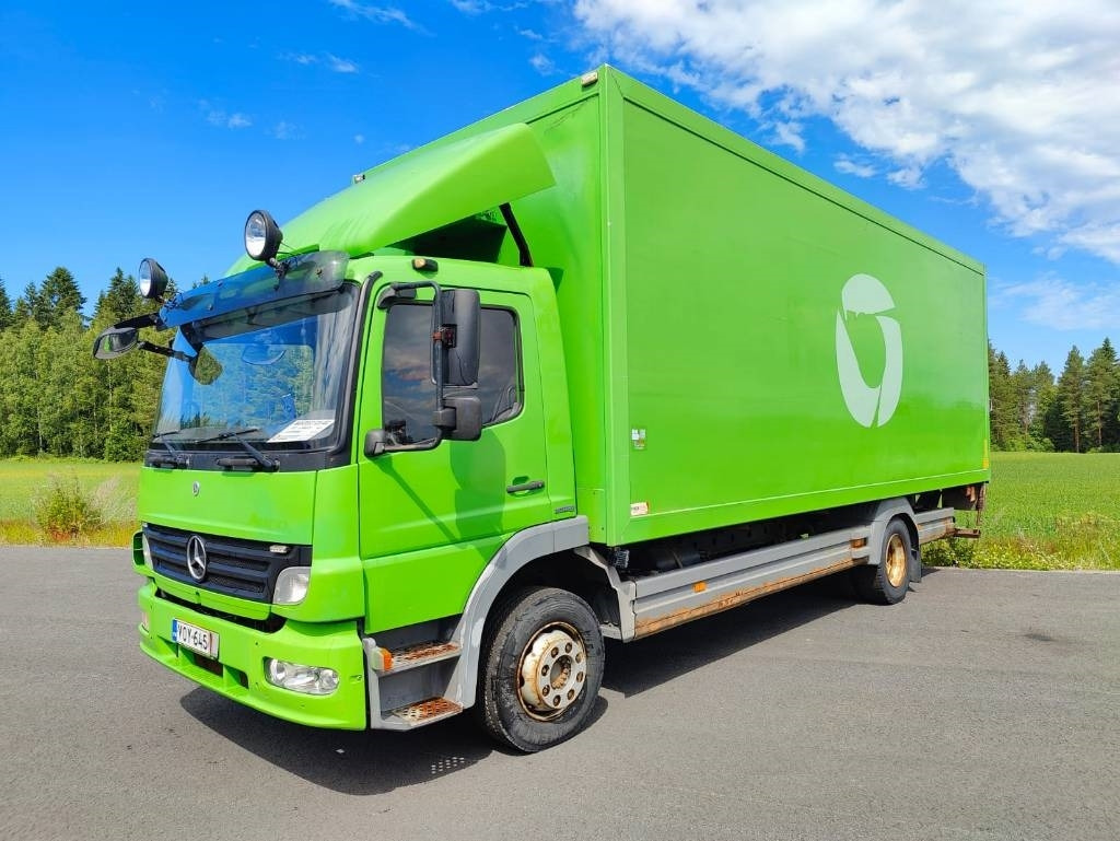 Mercedes-Benz Atego 1224 - Грузовик с закрытым кузовом: фото 1 Mercedes-Benz Atego 1224 - Грузовик с закрытым кузовом: фото 1