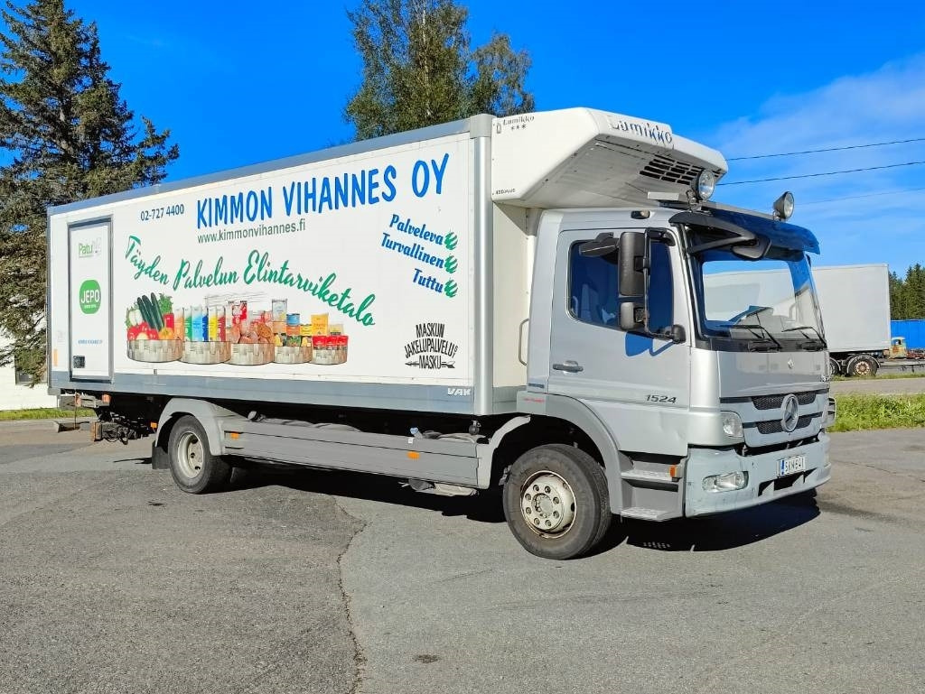 Mercedes-Benz Atego 1524 - Грузовик с закрытым кузовом: фото 2 Mercedes-Benz Atego 1524 - Грузовик с закрытым кузовом: фото 2